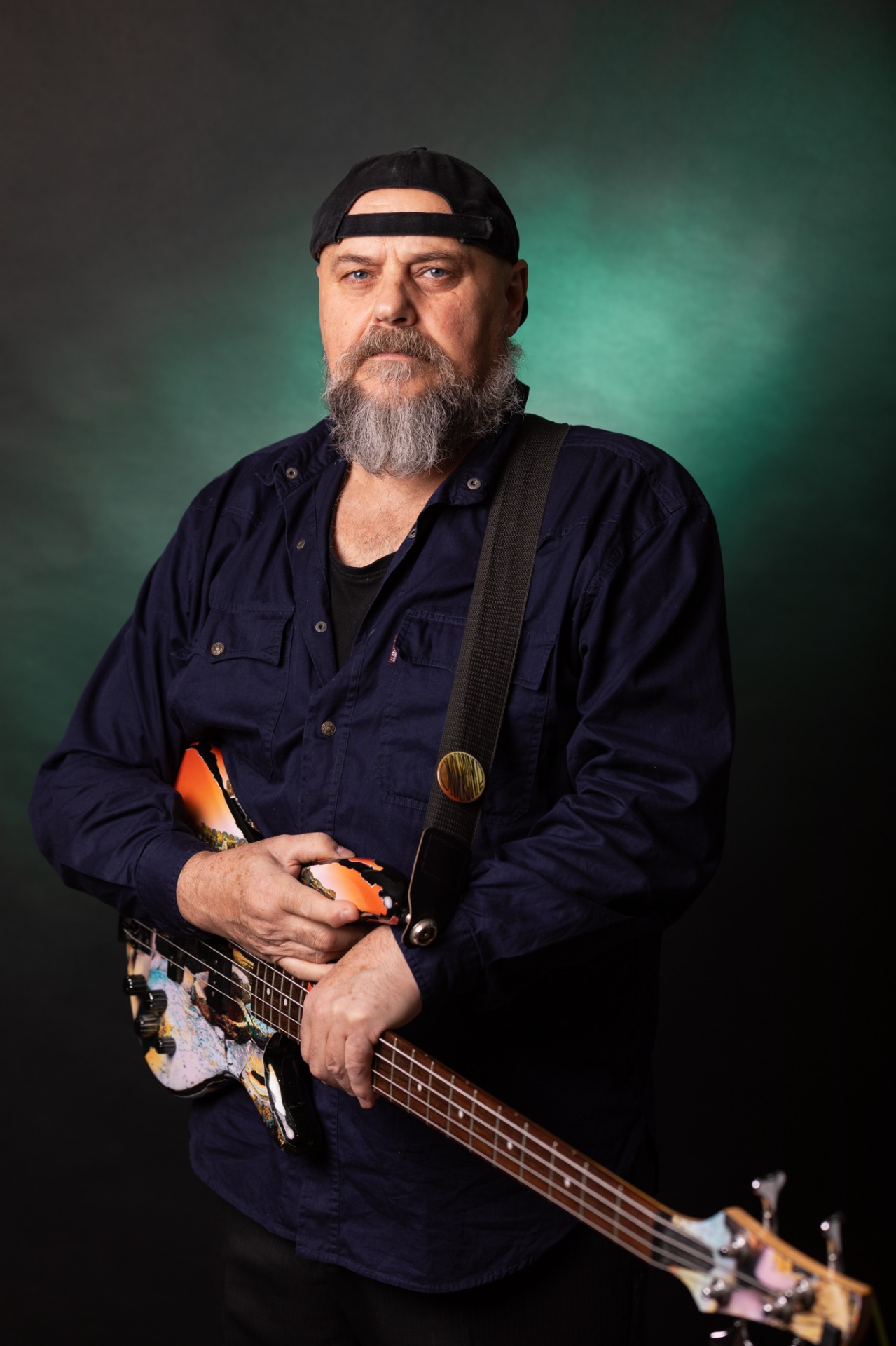 Štefan Kuchár - Bassgitara, vokály